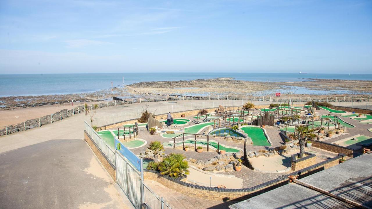 Newly Refurbished - Seascape Retreat *