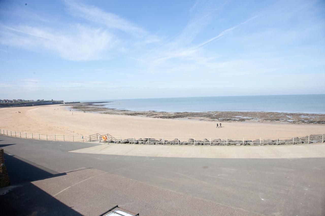 Newly Refurbished - Seascape Retreat * Margate