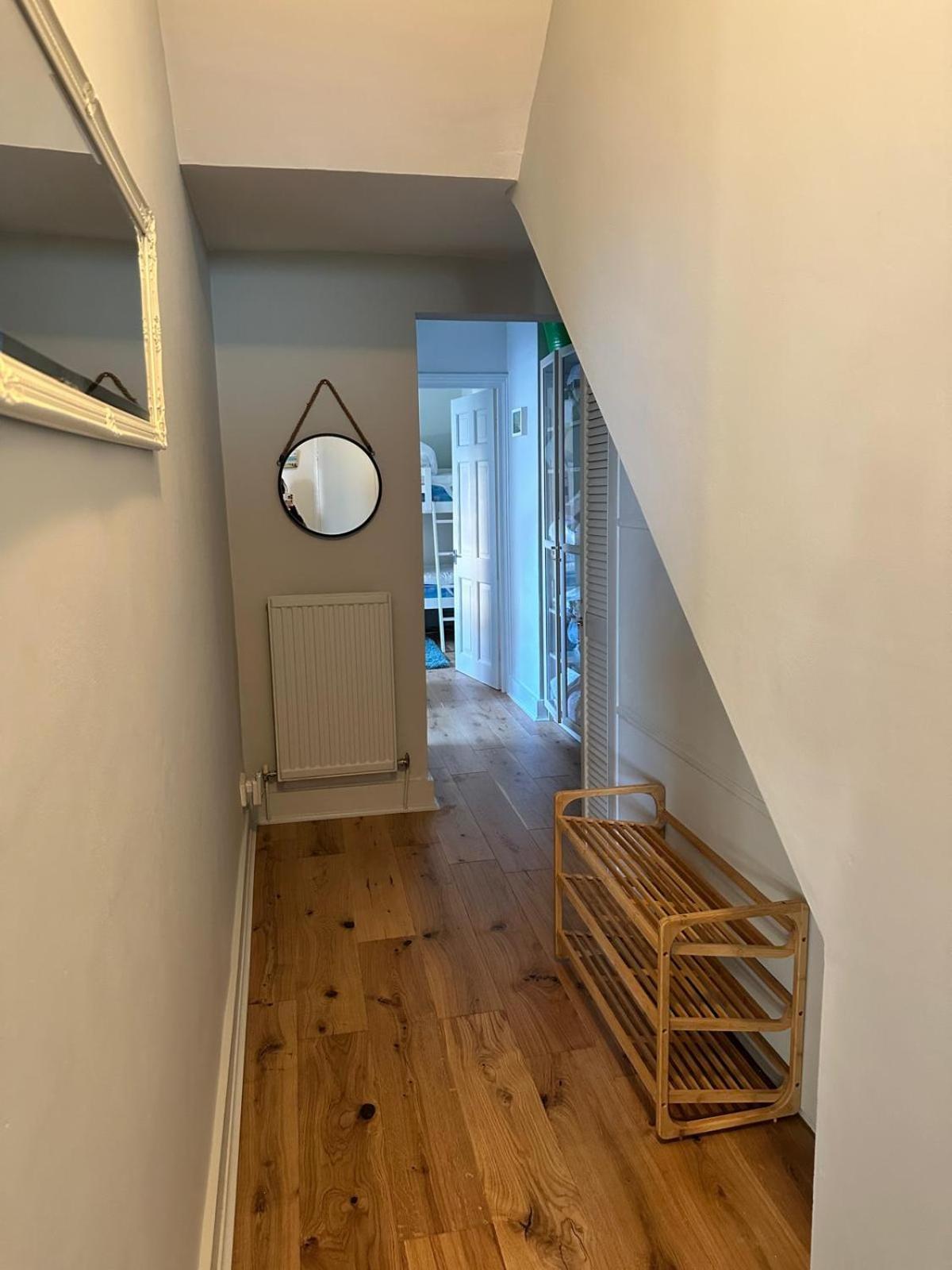 Newly Refurbished - Seascape Retreat Apartment Margate