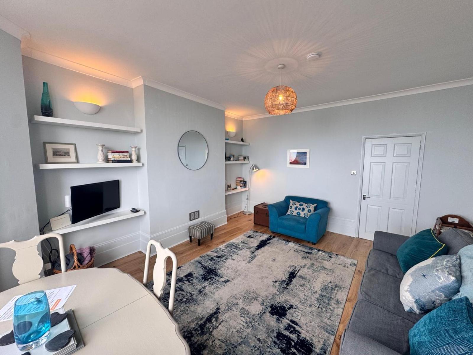 Newly Refurbished - Seascape Retreat
