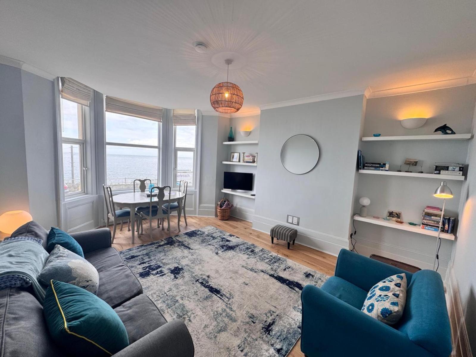 Apartment Newly Refurbished - Seascape Retreat *